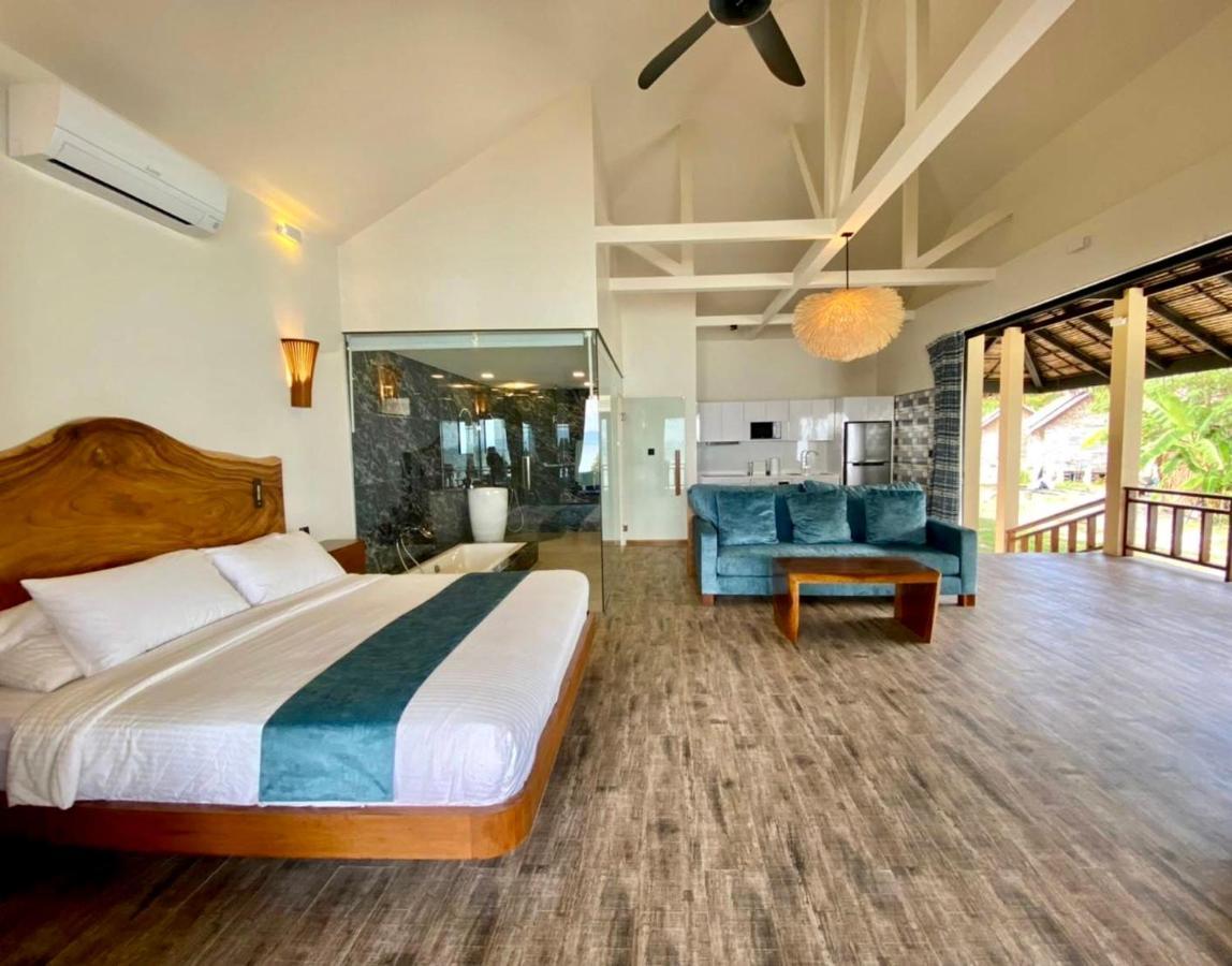 Absolute Beachfront Villas Baan Tai Exterior foto