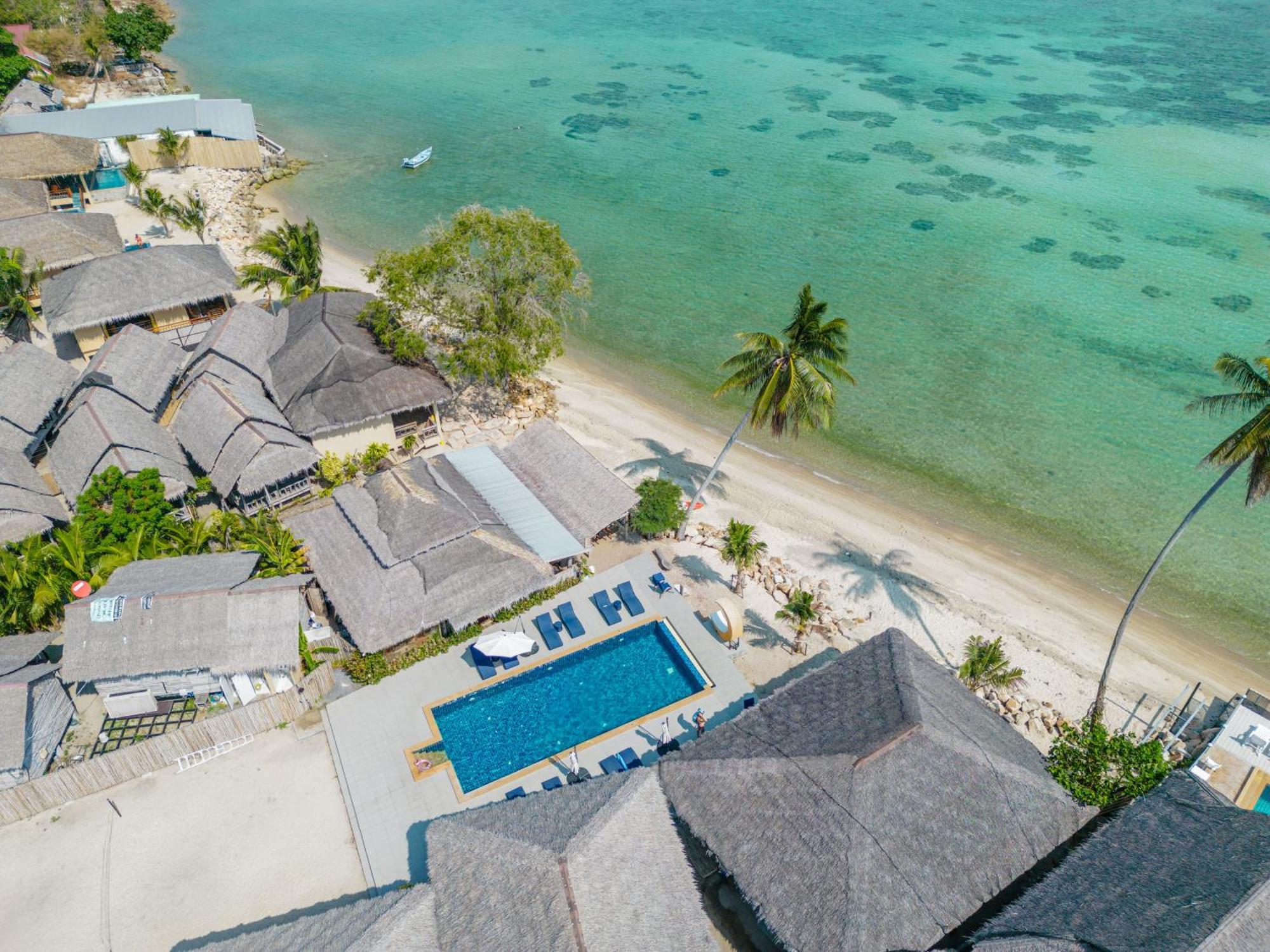 Absolute Beachfront Villas Baan Tai Exterior foto