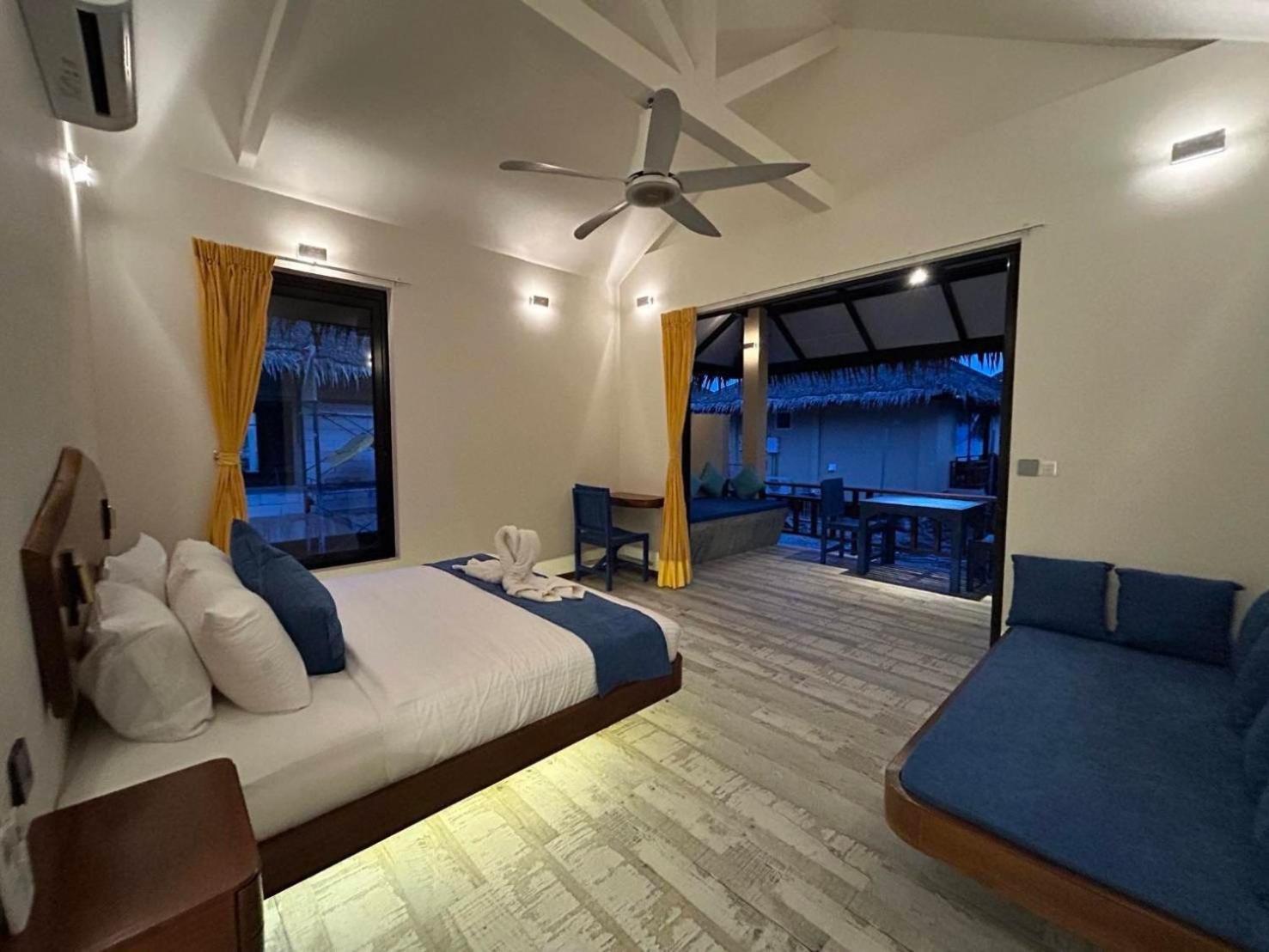 Absolute Beachfront Villas Baan Tai Exterior foto